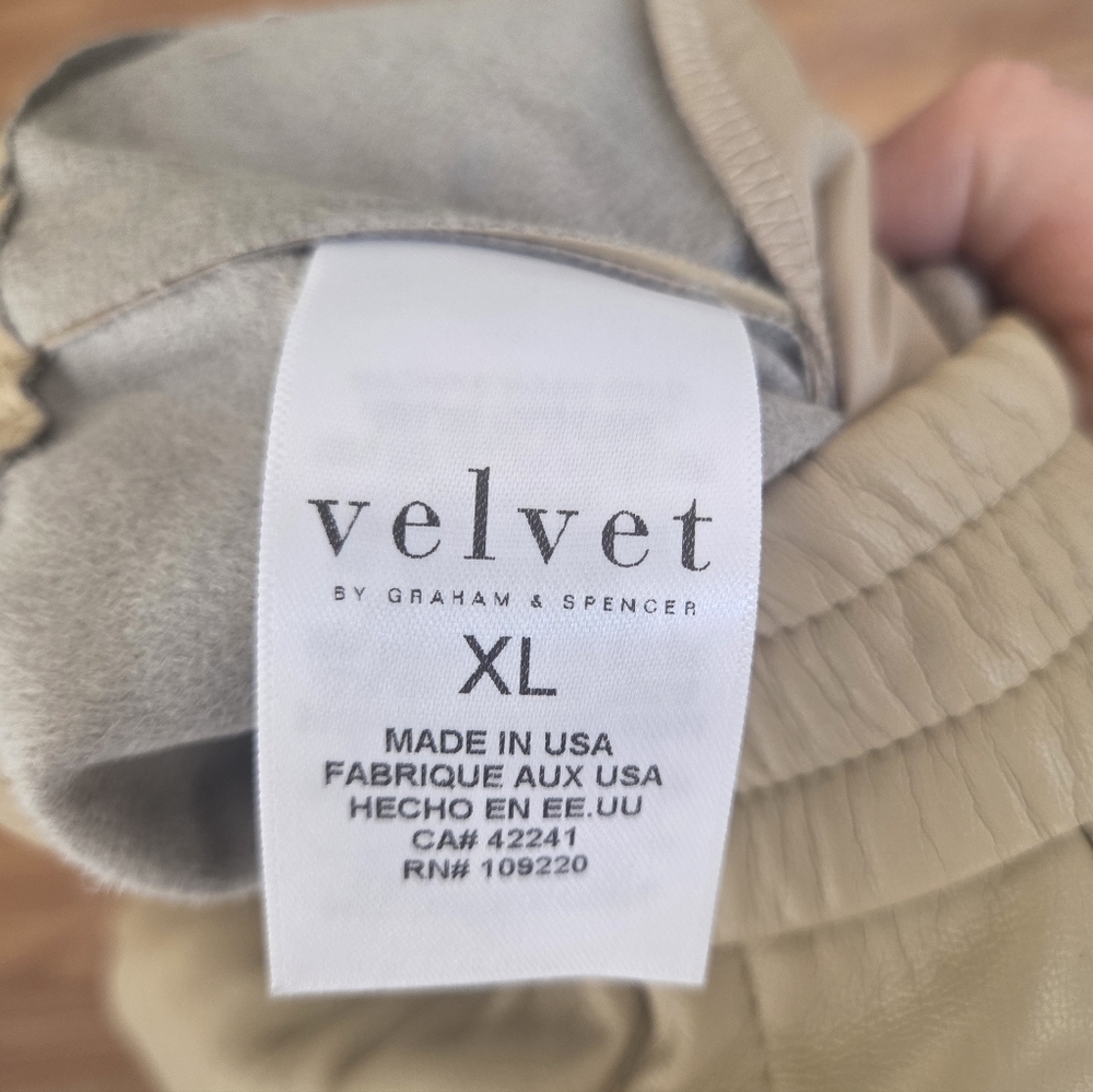VELVET Graham and Spencer XL Vegan Leather Pants NWT Faux Leather Cream - Picture 6 of 11
